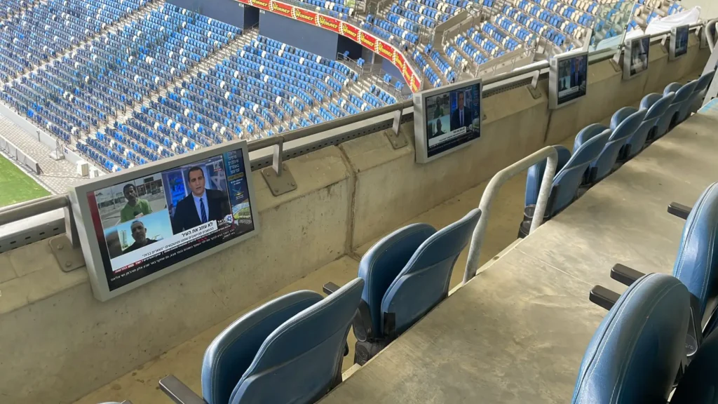 סמי-עופר-מסכי-לד