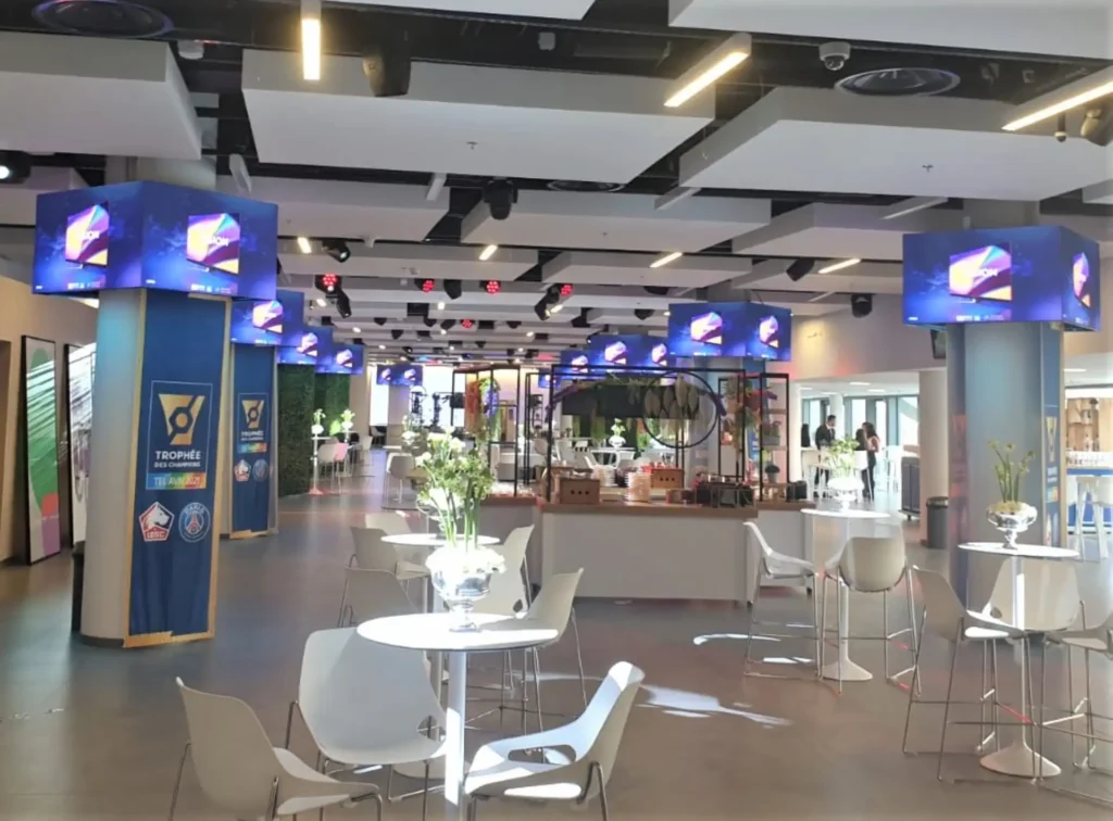 אצטדיון בלומפילד